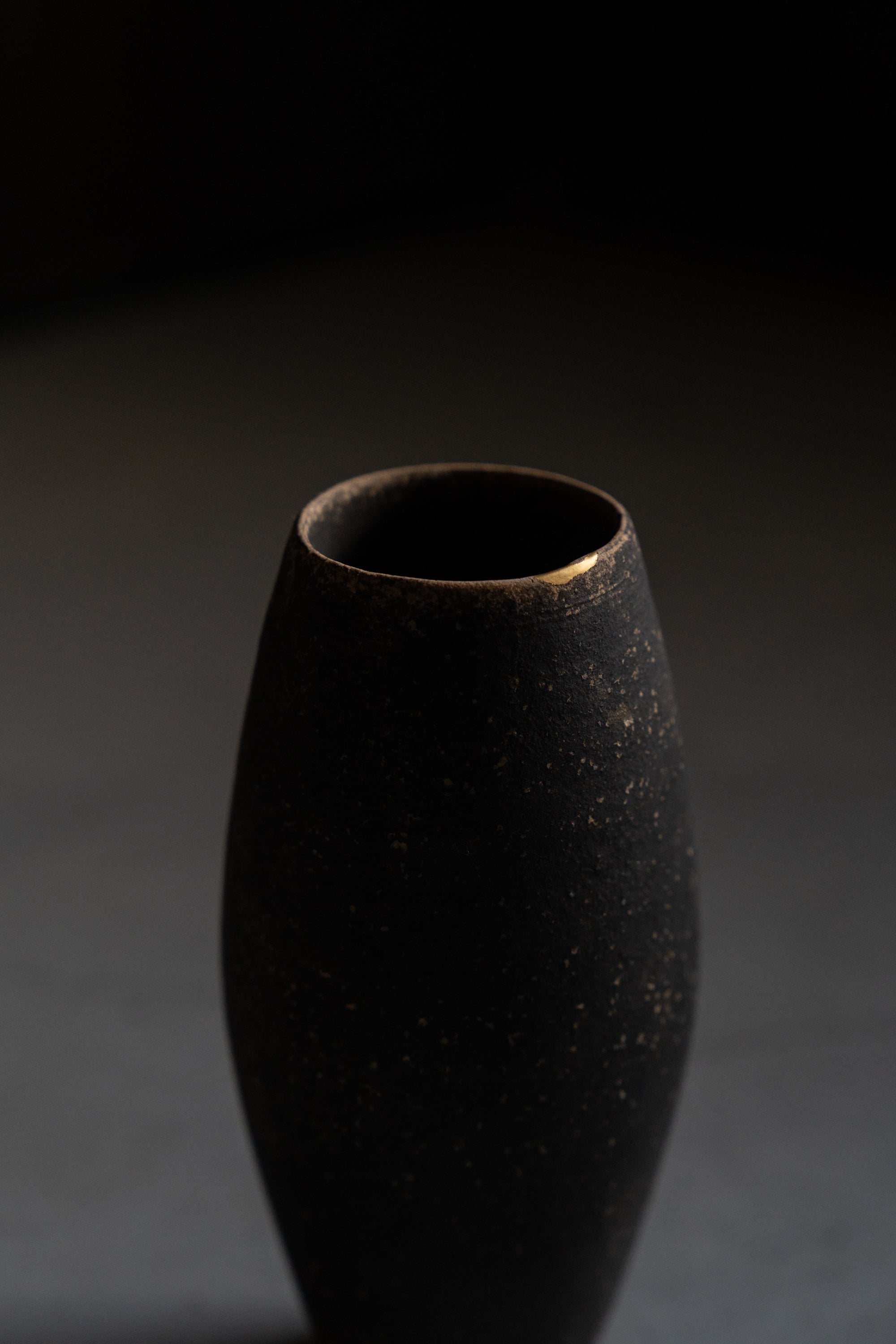 Kintsugi'd Myoshu Vase Black