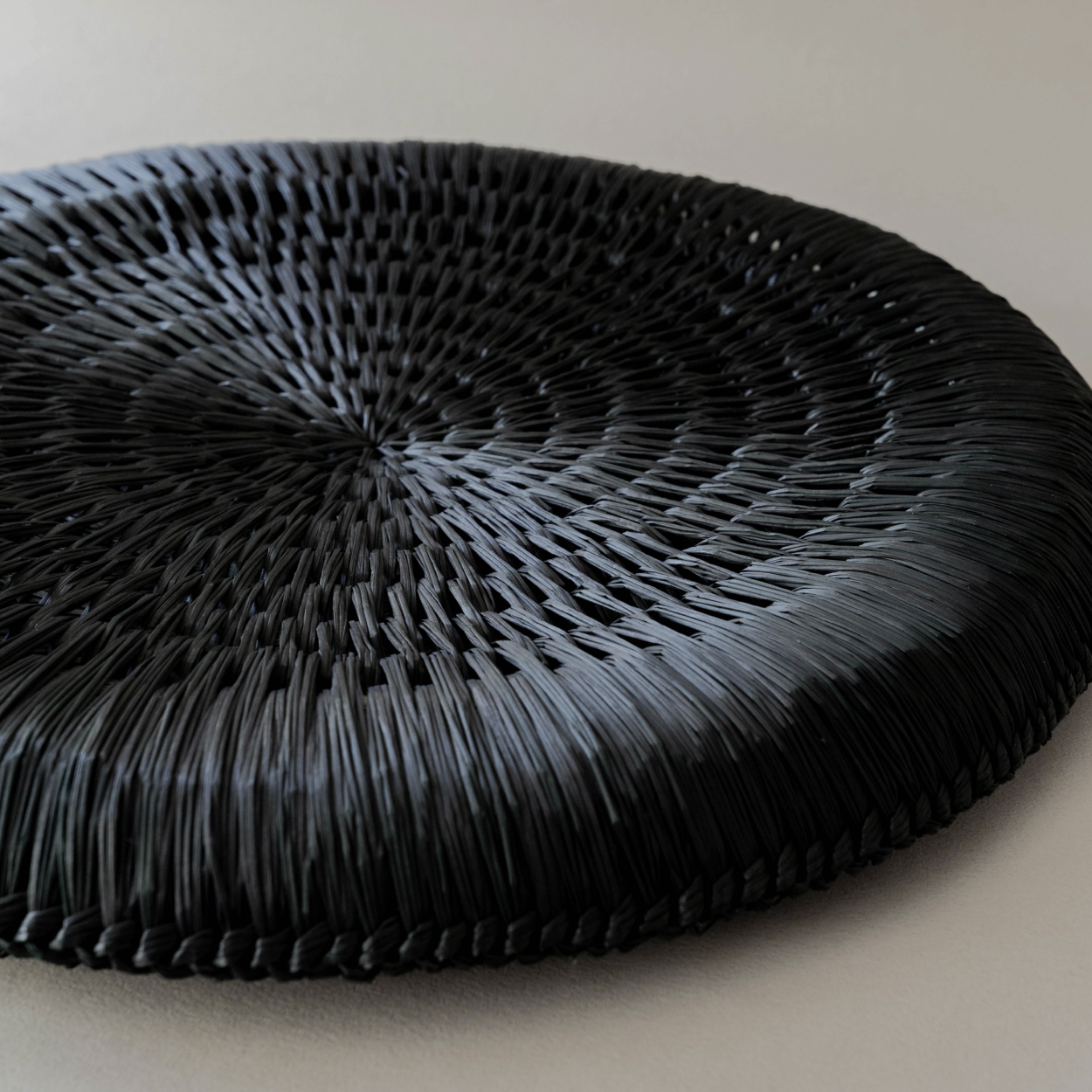 Enza - Black
